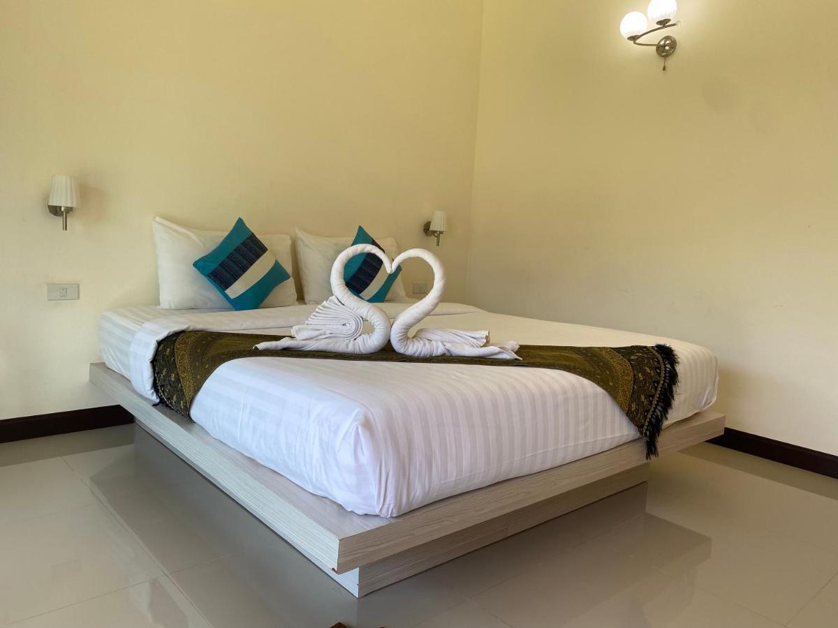 Malee Sirin Old Town Hotel Ko Lanta Exterior foto