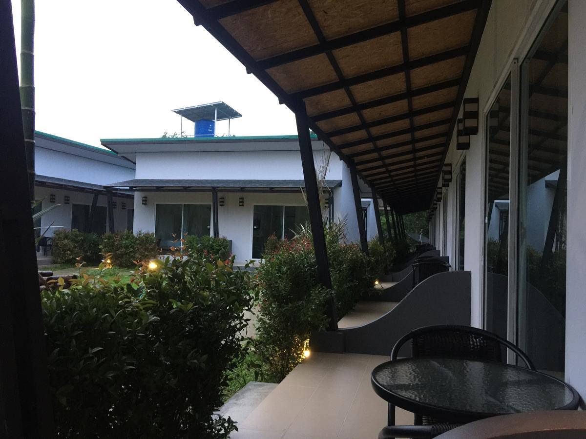 Malee Sirin Old Town Hotel Ko Lanta Exterior foto